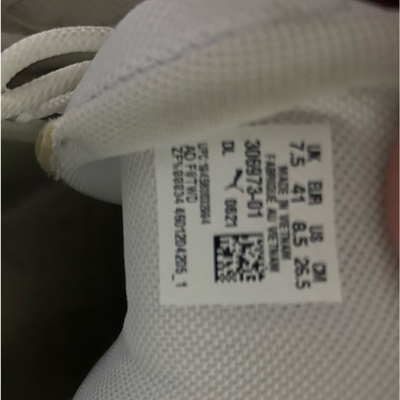 Puma - Picture 5 of 7